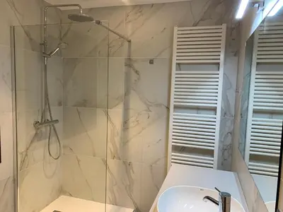 Un baño de Cal Canal