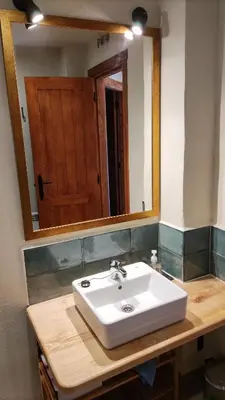Un baño de Balcón de Pineta