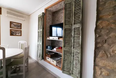 Una televisión o centro de entretenimiento en Casa Aldabe