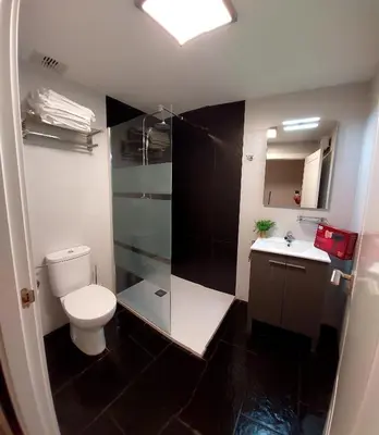 Un baño de B&B Apartamentos La Atalaya
