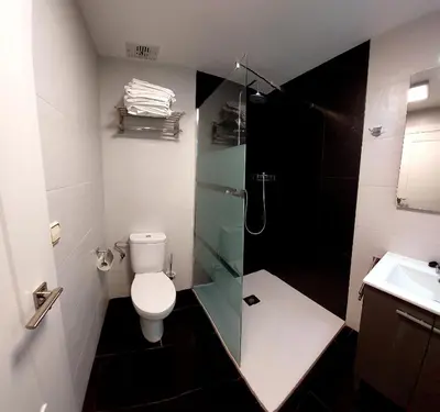 Un baño de B&B Apartamentos La Atalaya