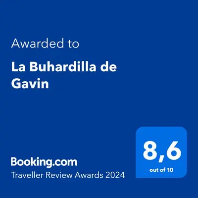 Certificado, premio, señal o documento que está expuesto en La Buhardilla de Gavin