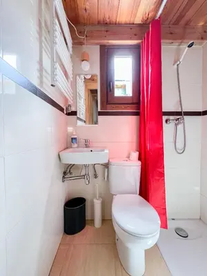 Un baño de Ca La Rougvie - L'Amfitriona