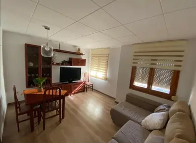 Una televisión o centro de entretenimiento en Sant Jordi 2