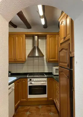 Una cocina o zona de cocina en Vive la vida rural: Alojamiento en Les Piles. NIU RURAL, S.L.