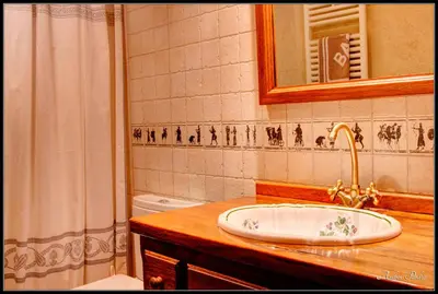 Un baño de La Borda de Mery.