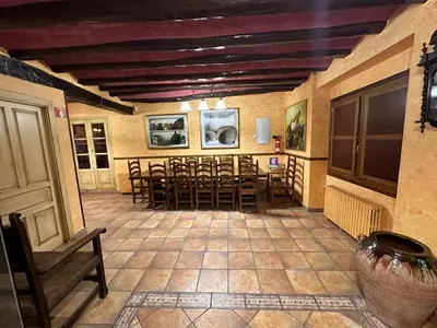 Un restaurante o sitio para comer en Casa Rural La Tahona
