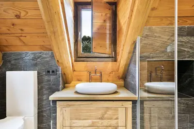 Un baño de Luderna - Casa Les er Haro