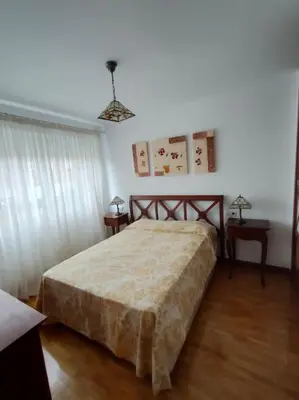 Cama o camas de una habitación en Casa amplia y luminosa cerca de Pamplona - Izarren Etxea