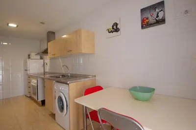 Una cocina o zona de cocina en MEQUEDO AVENIDA ZARAGOZA
