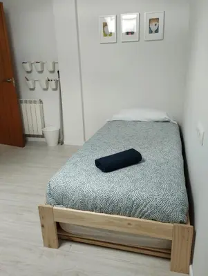 Cama o camas de una habitación en VUT-HU-22-247 Fabuloso Apartamento con vistas a la montaña El Abedul Luga 23 Castiello de Jaca