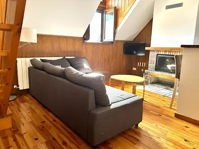 Zona de estar de Dúplex amb vistes fantàstiques al centre d'Esterri d'Àneu by RURAL D'ÀNEU