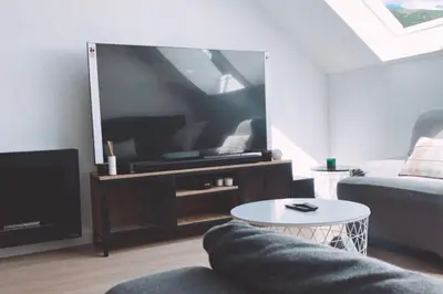 Una televisión o centro de entretenimiento en Can Lasai