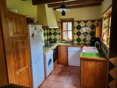 Una cocina o zona de cocina en Casa de fusta al cor dels Pirineus