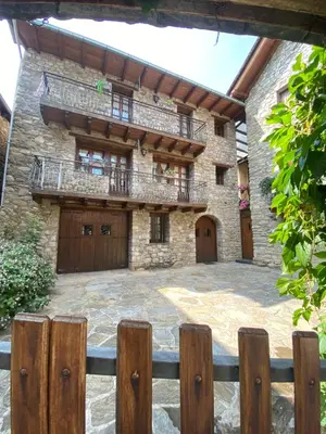 Edificio en el que se encuentra el chalet de montaña