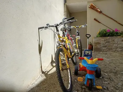 Montar en bicicleta en Senet Rural o alrededores