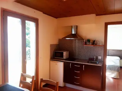 Una cocina o zona de cocina en The Almond Tree