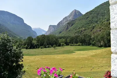 Paisaje cerca of this country house