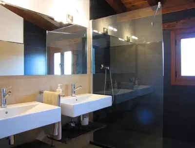 Un baño de Sagardikoetxea I