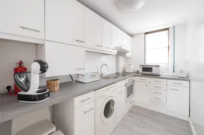 Una cocina o zona de cocina en Apartamento al lado de la Romareda
