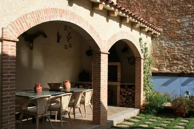 Un patio o zona al aire libre en La Casa del Azafrán