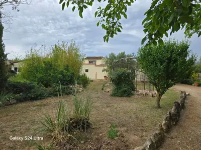 Jardín al aire libre en Resort Carpe Diem El Perelló