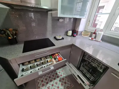 Una cocina o zona de cocina en Dos Torres Arte en Balcones - Calle Alfonso I