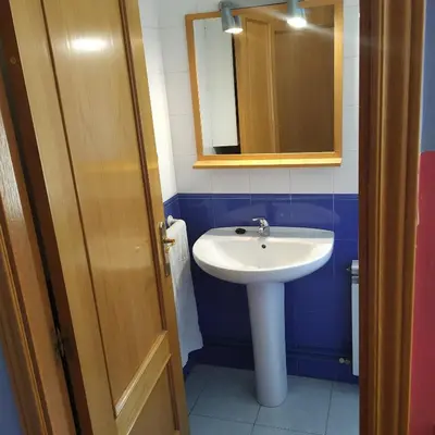 Un baño de APARTAMENTO ARCE I en el Valle de Benasque