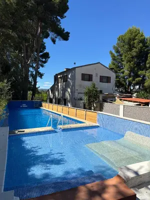Piscina en o cerca de MASIA LA MOLINERA