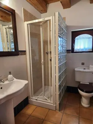 Un baño de Casa Tadeguaz