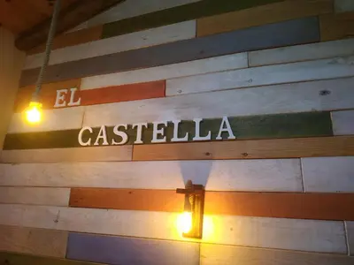 Certificado, premio, señal o documento que está expuesto en El Castellá