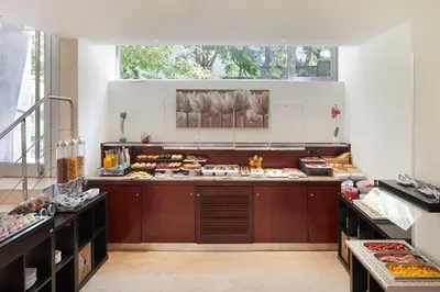 Una cocina o zona de cocina en Exe Plaza Delicias