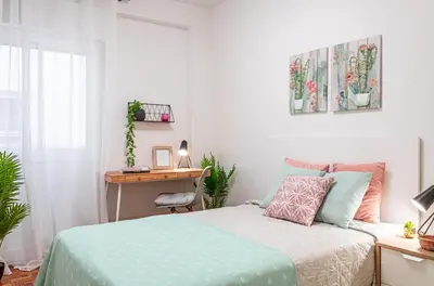 Cama o camas de una habitación en Avda Pamplona Hospitales Universidad