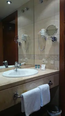 Un baño de Hotel Pamplona Villava