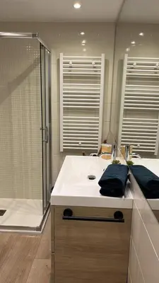 Un baño de Casa Otal Panticosa