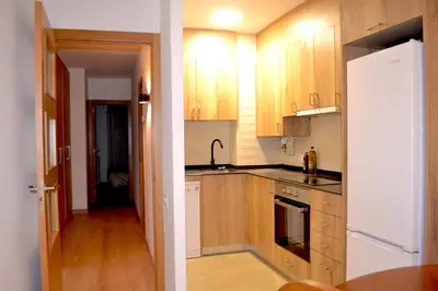 Una cocina o zona de cocina en Apartament familiar amb vistes i cèntric by RURAL D'ÀNEU