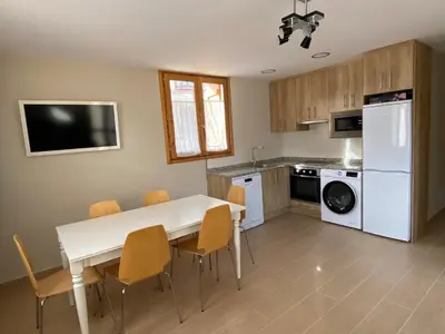 Una cocina o zona de cocina en Apartamento Casa Francho 3