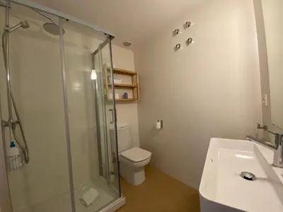 Un baño de Apartamento Casa Francho 3