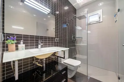Un baño de Hauzify I Vila Ducal