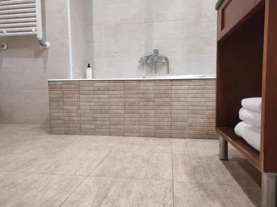Un baño de SNÖ Hotel Bielsa