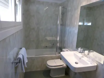 Un baño de Hotel Avenida