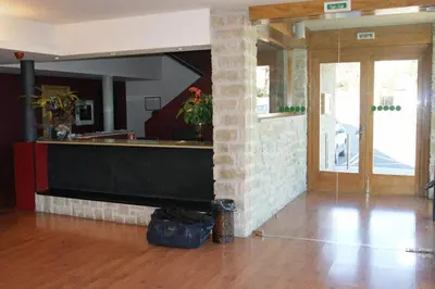 El vestíbulo o zona de recepción de Hotel Alda Triskel