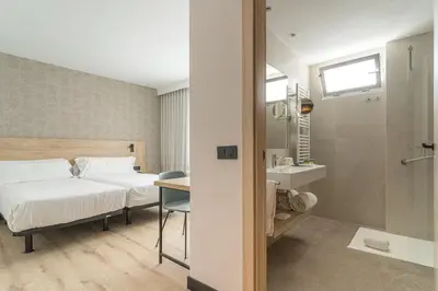 Un baño de Hotel Blanca de Navarra
