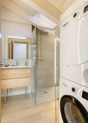 Un baño de Apartamentos La muralla de Jaca