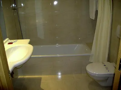 Un baño de Hotel Agorreta