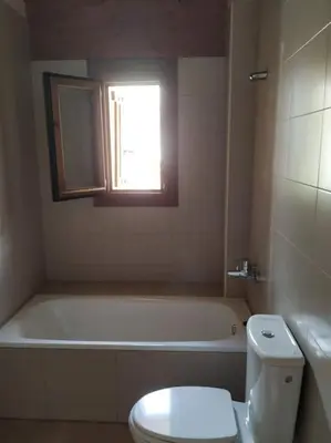 Un baño de Casa Balcón de Los Pirineos - Gavín Biescas