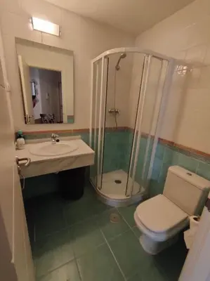 Un baño de Apartamento en Las margas Golf