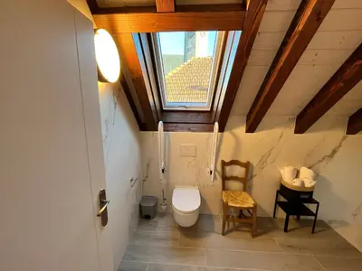 Un baño de HOTEL RURAL BASQUE IRATI