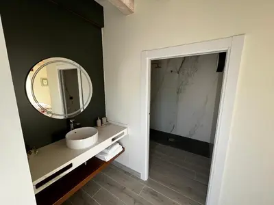 Un baño de HOTEL RURAL BASQUE IRATI