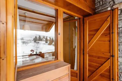 Plano de Austen - Chalet by Cardi Suites